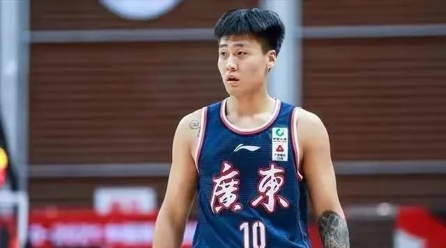 国产免费三a在线